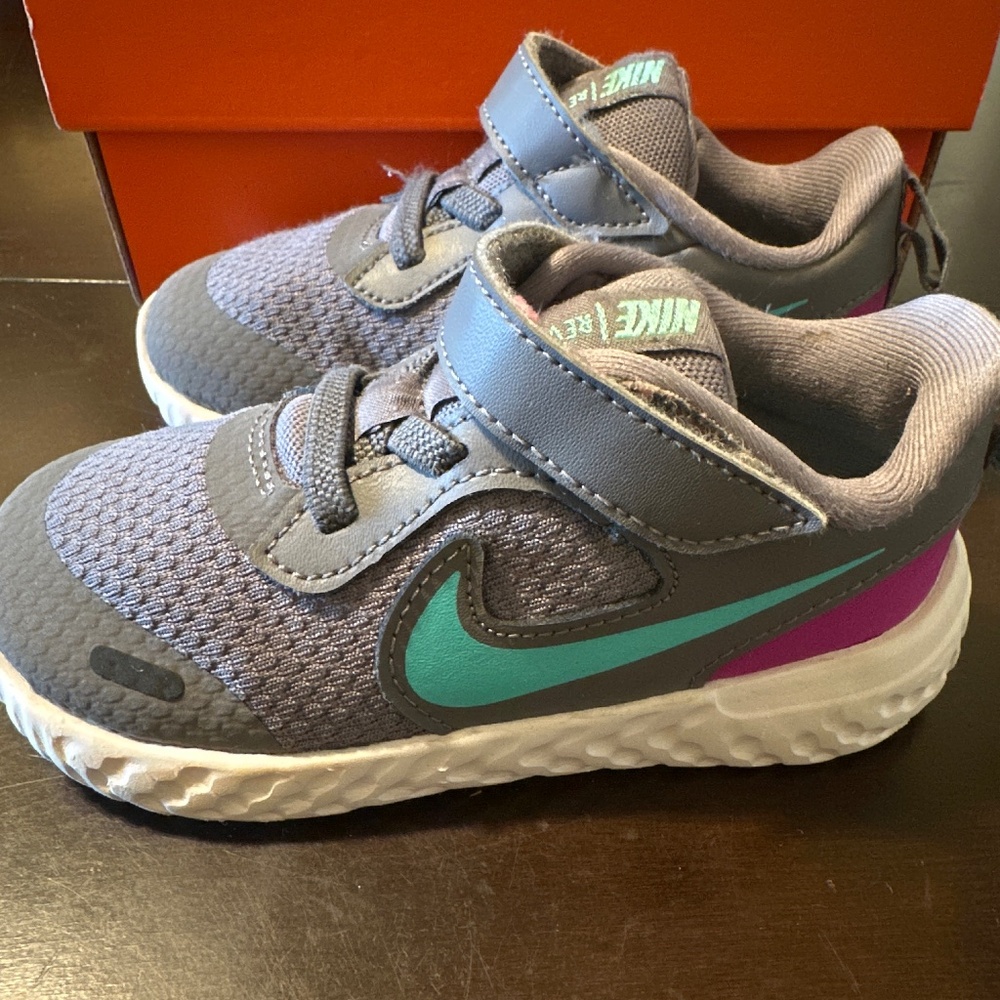 Girls running sneakers